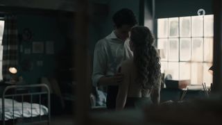 Alicia von Rittberg nude, topless, sideboobs in movie 'Lotte am Bauhaus'
