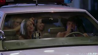 Bristi Havins, Tonie Perensky Nude - Varsity Blues (1999)