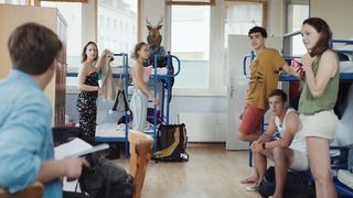 Caro Cult, Amelie Plaas Link nude - Interrail (2018)