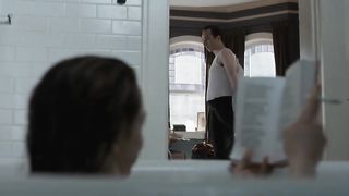 Carole Weyers, Rachel Brosnahan, Alexia Fast Sexy - Manhattan s01-02 (2014)