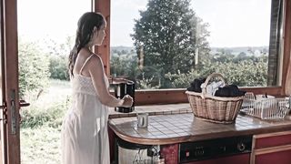 Chloe Andre nude - Les Naufrages (2015)