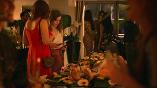 Coco Bolleboom, Phoebe Robinson, Gillian Jacobs nude - Ibiza (2018)