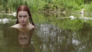 Daisy Ridley, Naomi Watts nude - Ophelia (2019)