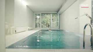 Darya Moroz nude - Soderzhanki s01e08 (2019)