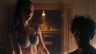 Diana Hopper, Isabel Lucas, Alexandra Park nude - Shooting in Vain (2018)