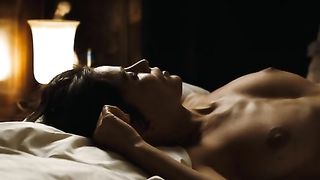 Elena Starace  nackt