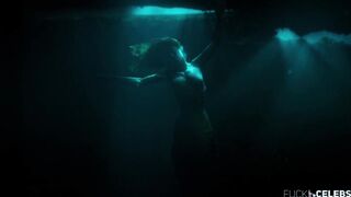 Eline Powell nude - Siren s02e01 (2019)