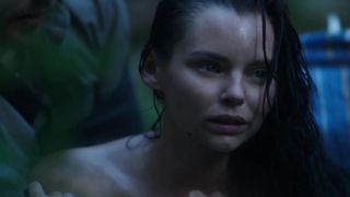 Eline Powell nude - Siren s02e01 (2019)