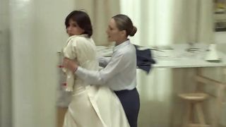 Elisabeth Margoni Nude, Dany Kogan (nn) - Le Professionnel (FR 1981)