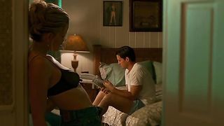 Elisabeth Shue Sexy - The Trigger Effect (1996)