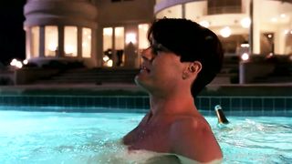 Elizabeth Berkley Sex Scene - Showgirls (1995)