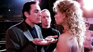 Elizabeth Berkley Topless - Showgirls (1995)