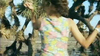 Elizabeth Kaitan, etc- Assault of the Killer Bimbos (1988)