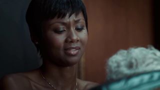 Emayatzy Corinealdi, Elizabeth McLaughlin nude - Hand of God (2004) s1e1