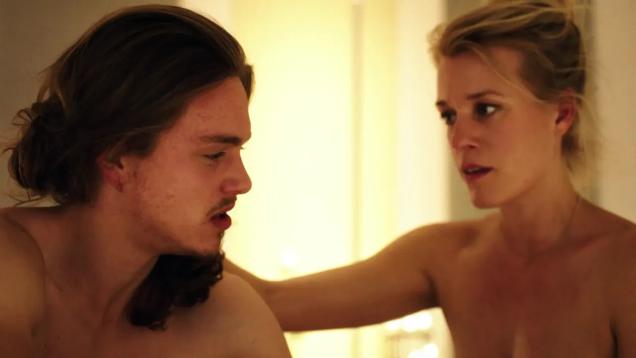 Anna-Maria Hirsch  nackt