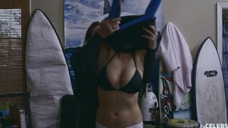 Estella Warren - Undateable John (2019)