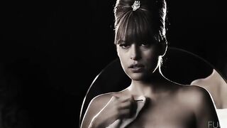 Eva Mendes Nude - The Spirit (2008)