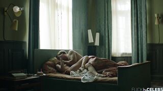 Friederike Ott nude - Bella Germania s01e01 (2019)