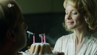 Friederike Ott nude - Bella Germania s01e01 (2019)