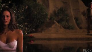 Genesis Rodriguez sexy – Casa de mi Padre (2012)