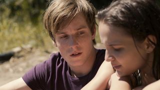 Gina Stiebitz, Lisa Vicari nude - Dark s02e06 (2019)