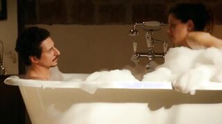 Giulia Michelini Nude - Immaturi (Inmaduros, 2011)