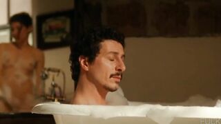 Giulia Michelini Nude - Immaturi (Inmaduros, 2011)