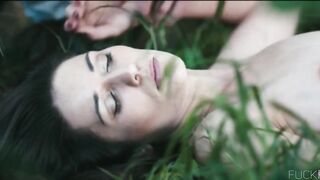 Ha Thanh Spetlikova, Diana Minarovicova nude - Miss Hanoi (2018)