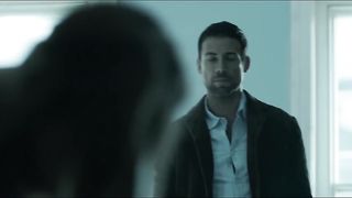 Helen Kennedy Nude, Melissa George (nn) - Hunted (2012) s1e1