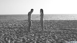 Inmaculada Moral, Alicia Fernandez nude - El nudista (2015)