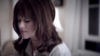 Jane Levy, Juno Temple nude - Pretenders (2018)