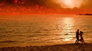 Jessica De Gouw sexy – These Final Hours (2013)