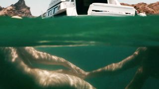 Jessica Szohr, Kelly Brook, Riley Steele etc - Piranha (2010)