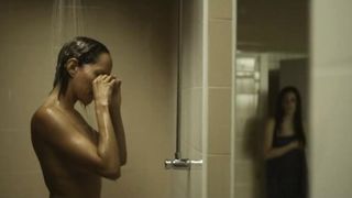 Judit Ampudia, Arlette Torres nude - El Embarcadero s01e08 (2018)