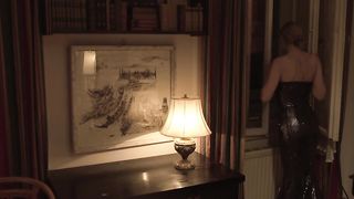 Julia Dietze nude - Onkel Wanja (2017)