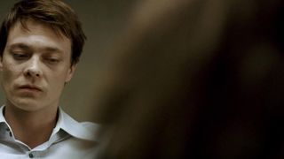 Julia Schacht, Anna Bache-Wiig nackte - Naboer (2005)