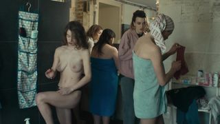 Julie Moulier nude - Nos vies formidables (2019)