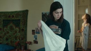 Julie Moulier nude - Nos vies formidables (2019)