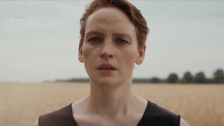 Katharina Nesytowa - WIR s01e07 (2021) celebs hot cut show