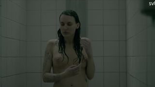 Josefin Asplund, Eva Melander sexy - Snoanglar s01e01-05 (2021) celebs video