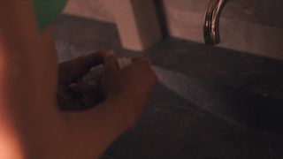 Annalisa Cochrane, Sara Thompson, Zenia Marshall hot - One of Us Is Lying s01e01 (2021) celebs Video bikinii party scene