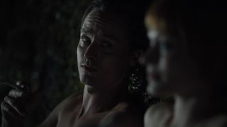 Mavie Horbiger nude - Ich und die Anderen s01e01 (2021) nackte schauspielerin in einer topless hot scene szene