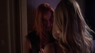 Lex King, Renee Rapp nude (topless) - The Adult Lives of College Girls s01e01 (2021) celebs Video, hot lesbian cut show