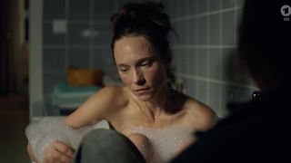 Sabine Timoteo nude - Tatort e1173 (2021) celebs Video: bath scene