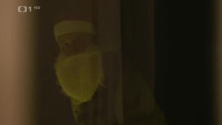 Jana Kolesarova topless scenes - Poldove a nemluvne s01e13 (2020)