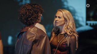 Jenny Meyer topless scenes - Der Kroatien-Krimi s05e01 (2021) celebs video
