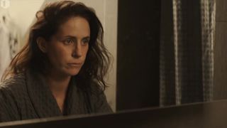 Lien de Graeve nude - Onder Vuur s01e01 (2021) celebs Video Topless Short Scene