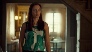 Dominique Provost-Chalkley ho lesbian scene - Wynonna Earp s04e09 (2021) celebs episode