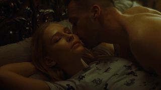 Yuliya Peresild hot movie scene - Mediator s01e09-10 (2021) celebs video