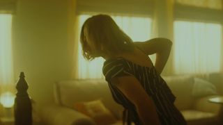 Yuliya Peresild hot movie scene - Mediator s01e09-10 (2021) celebs video